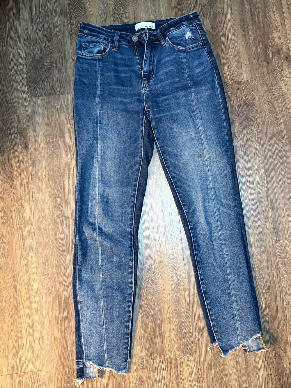 Vervet Dark Blue Cropped Distressed Ankle Jeans